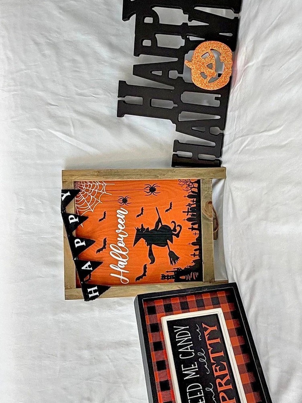 Wendy Bellissimo Halloween Decor Signs Black & Orange set of 3